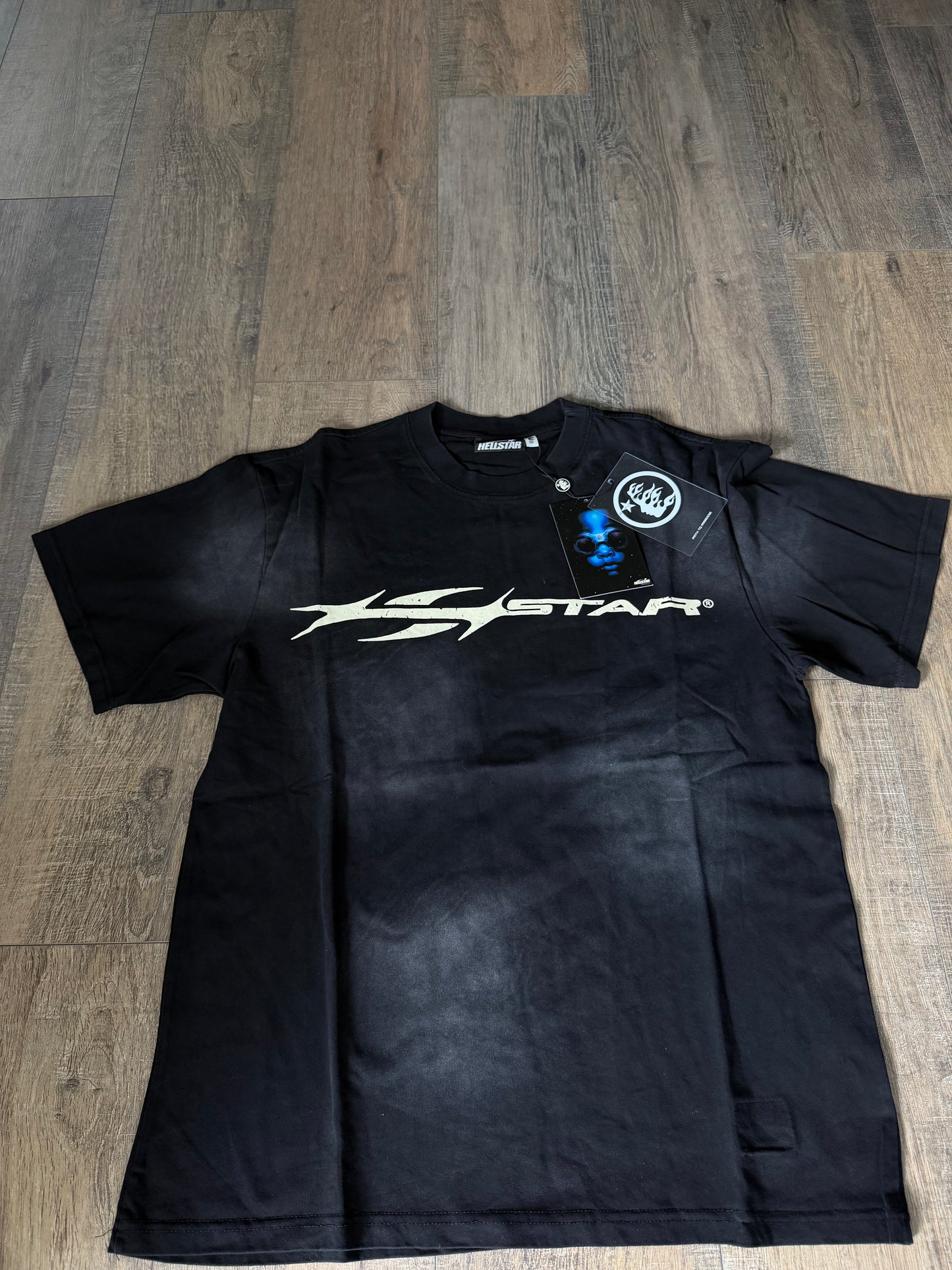 Graphic tee